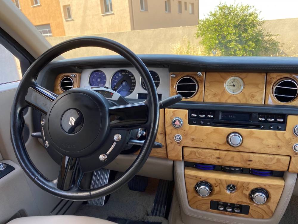 intérieur-voiture-luxe