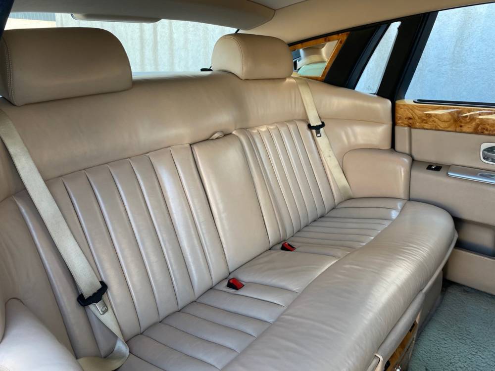 intérieur-voiture-luxe