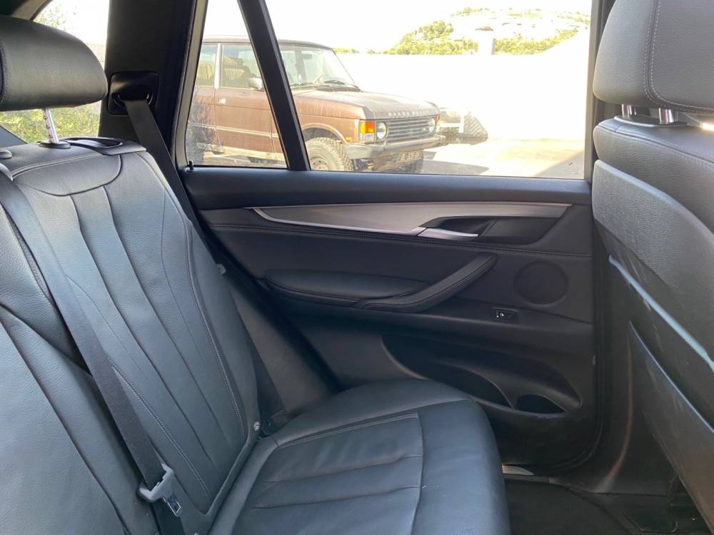 intérieur-voiture-luxe